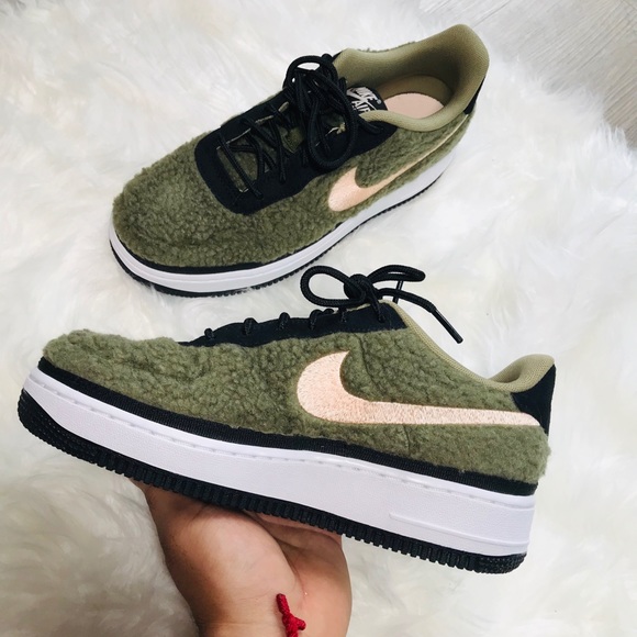 Nike Shoes - 😎Nike Air Force 1 Faux Shearling